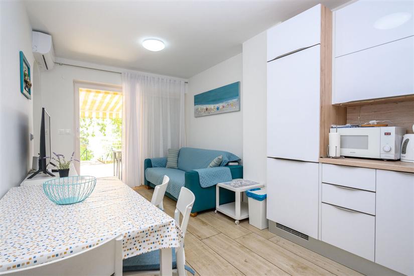 Apartment A1, for 5 persons