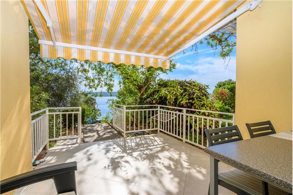 Apartment A1, for 5 persons