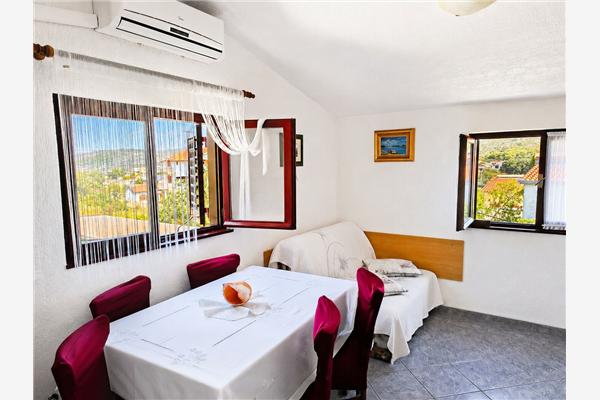 Apartment A1, for 5 persons