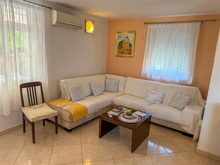 House K1, for 9 persons