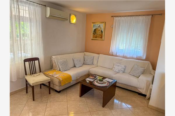 House K1, for 9 persons