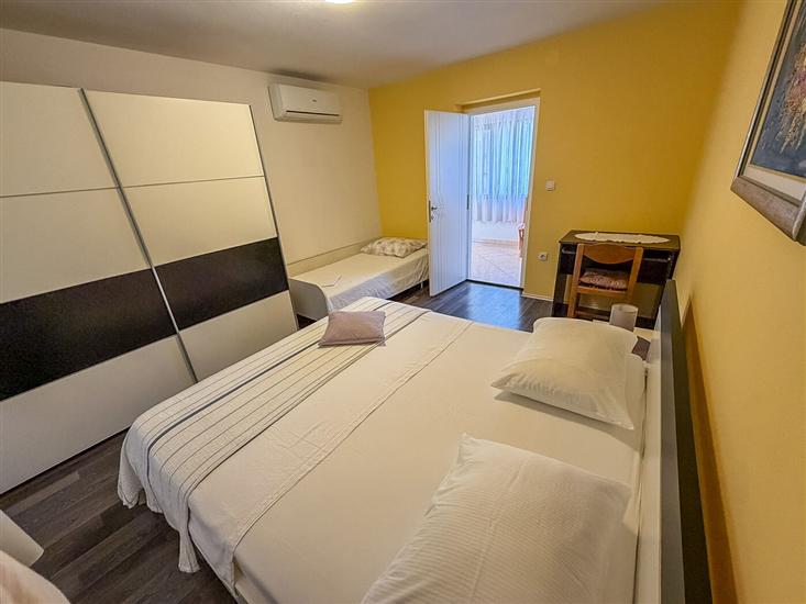 House K1, for 9 persons