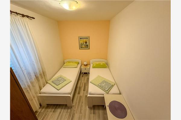 House K1, for 9 persons