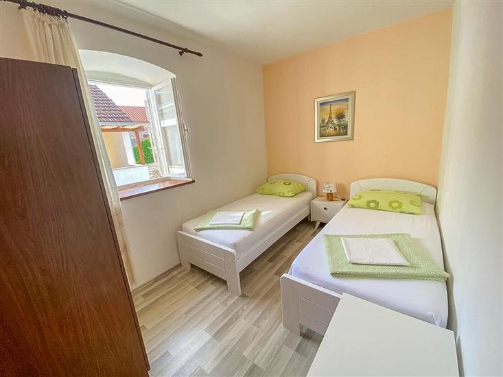 House K1, for 9 persons