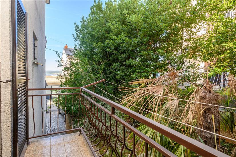 Apartment A1, for 5 persons