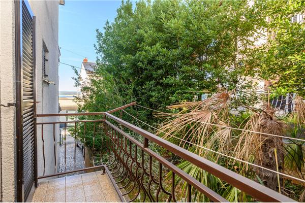 Apartment A1, for 5 persons