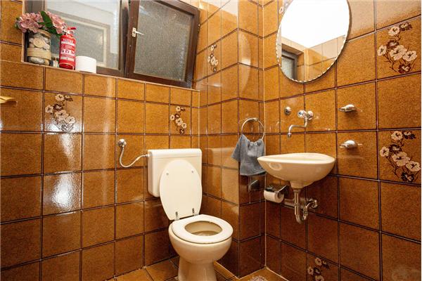 Apartment A1, for 5 persons