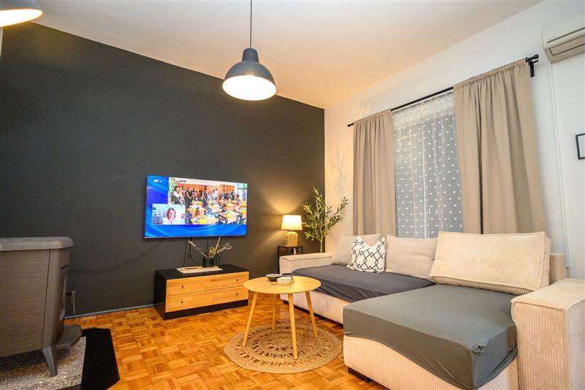 Apartment A1, for 5 persons