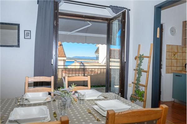Apartment A1, for 5 persons