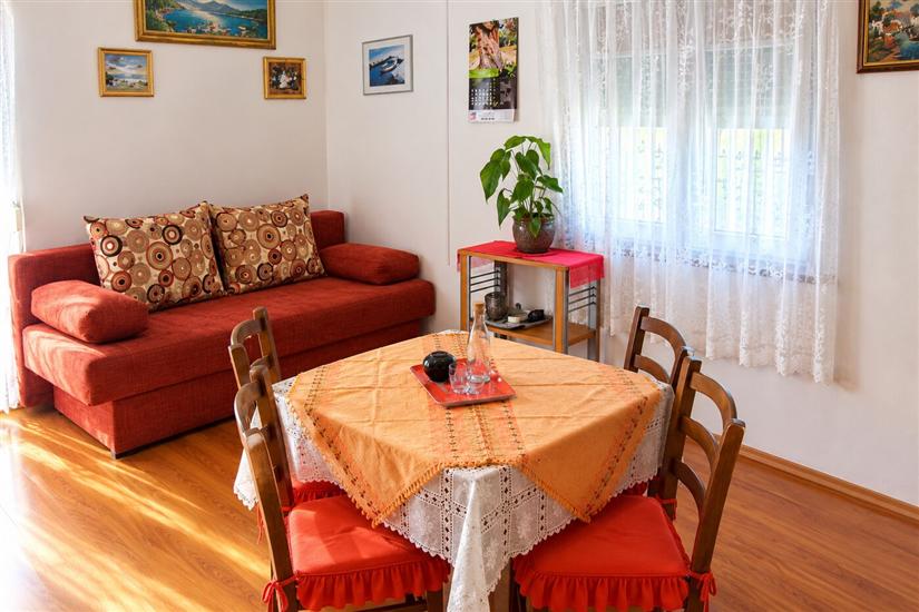 Apartment A1, for 3 persons