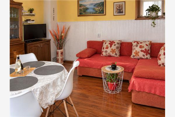 Apartment A2, for 3 persons