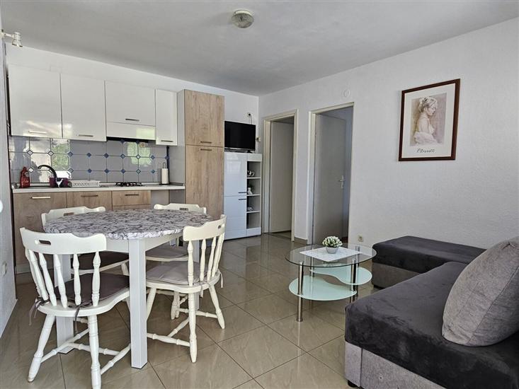 Apartment A2, for 4 persons
