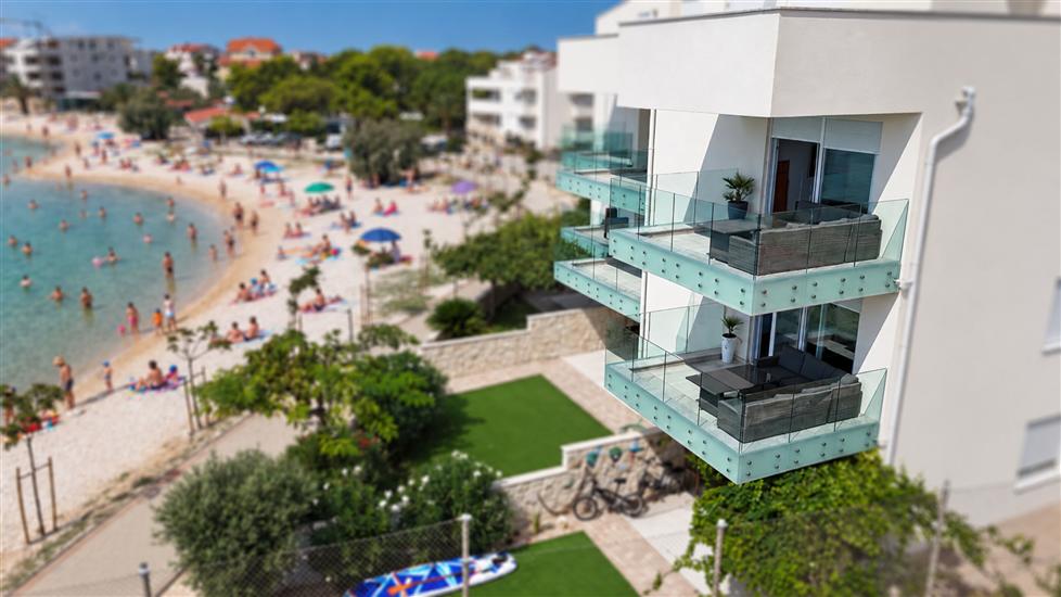 Apartments Luxury Beachfront Apartment with Sea View