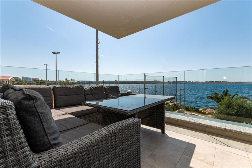 Apartment A1, for 5 persons