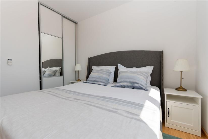 Apartment A1, for 5 persons