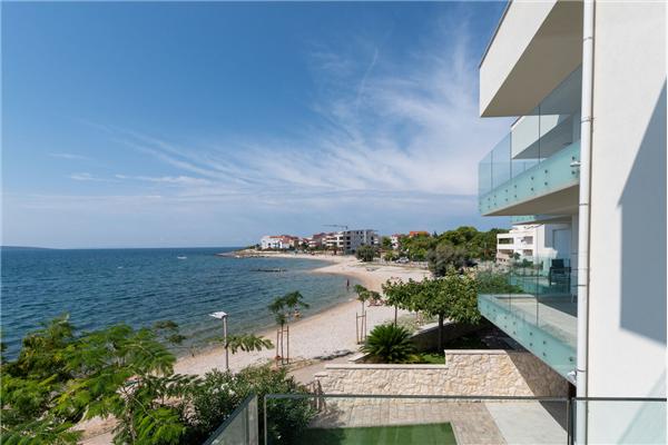 Apartment A1, for 5 persons