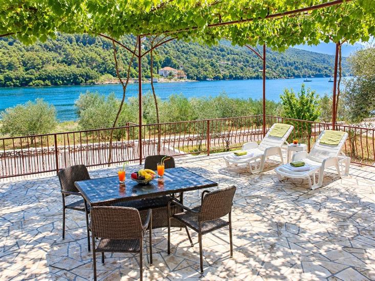 Apartment A1, for 6 persons