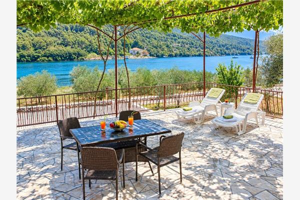 Apartment A1, for 6 persons