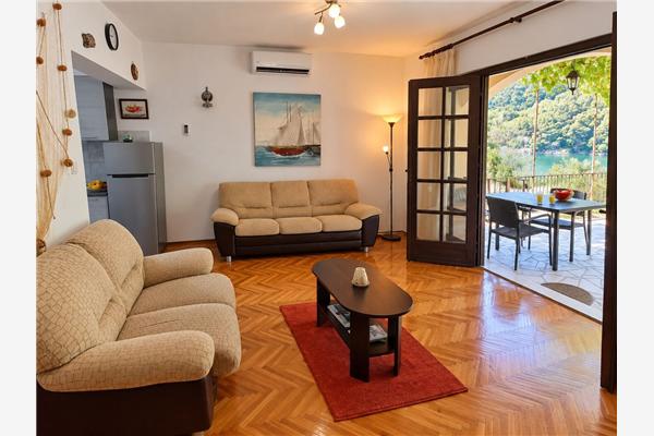 Apartment A1, for 6 persons