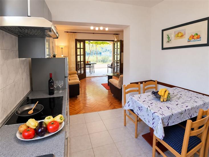 Apartment A1, for 6 persons