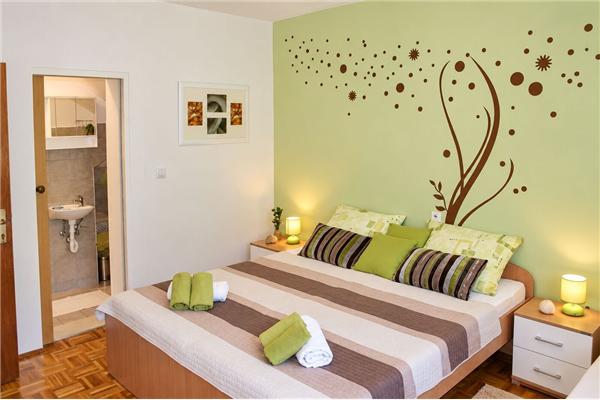 Apartment A1, for 6 persons