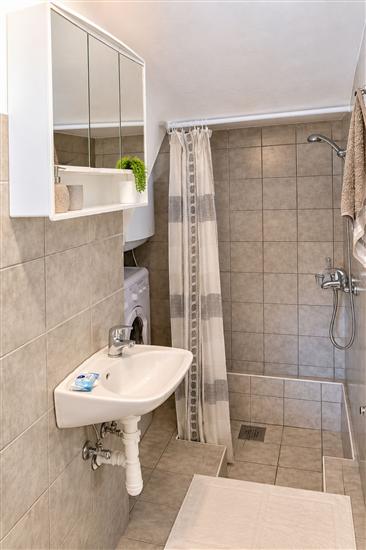 Apartment A1, for 6 persons