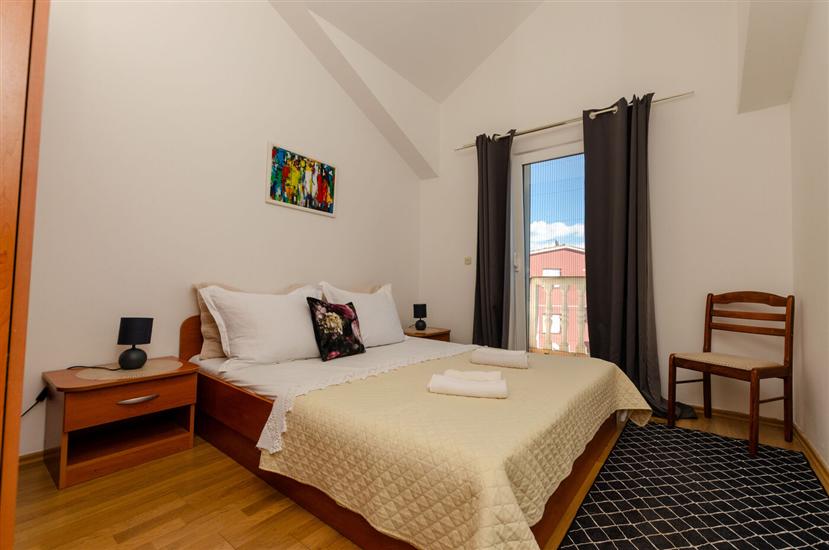 Apartment A3, for 6 persons