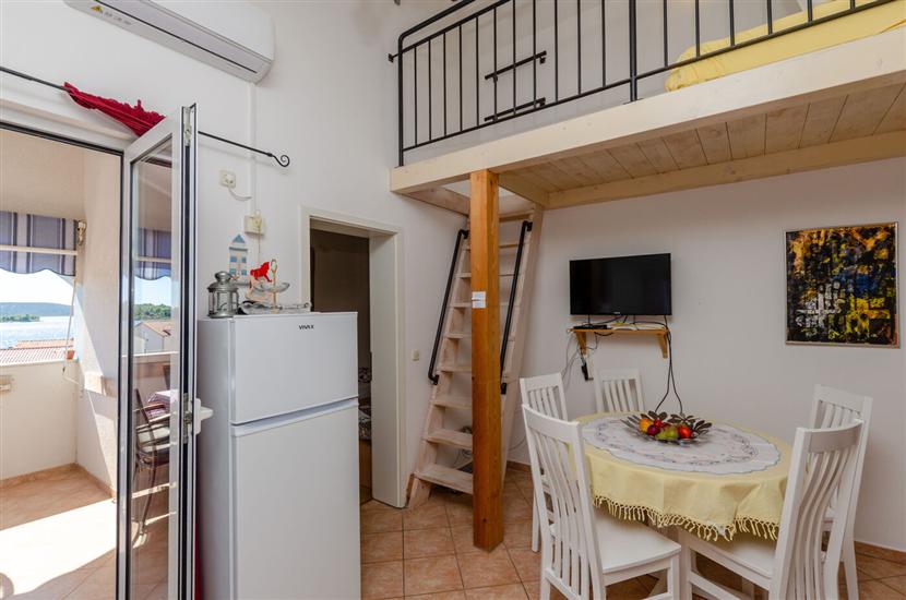 Apartment A3, for 6 persons