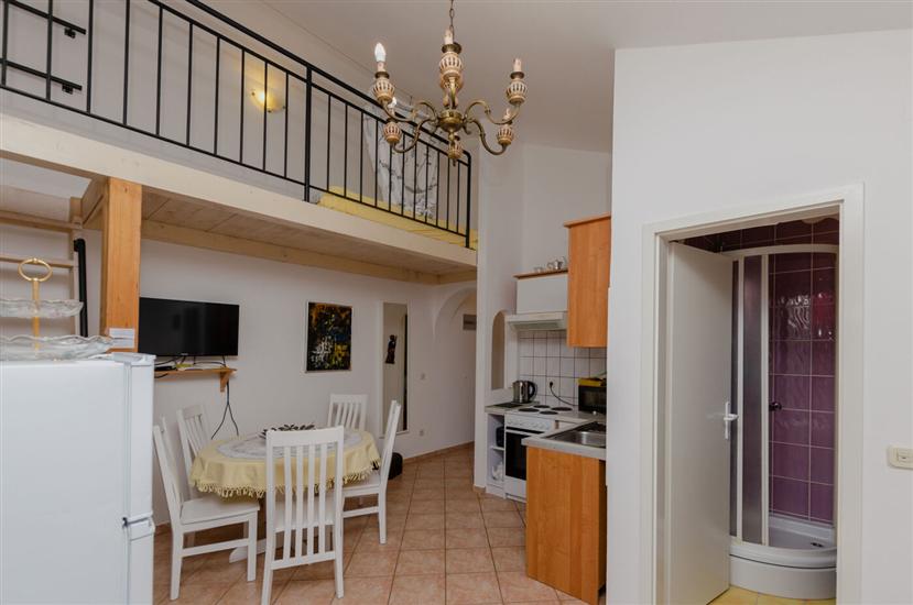 Apartment A3, for 6 persons