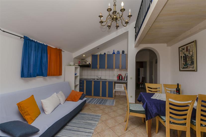 Apartment A4, for 3 persons