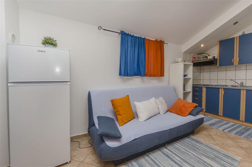 Apartment A4, for 3 persons