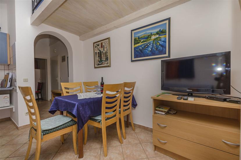 Apartment A4, for 3 persons