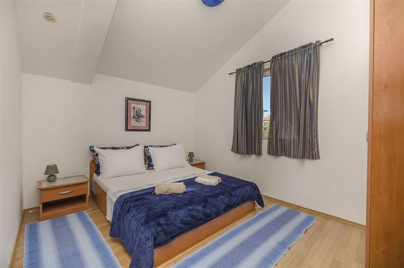 Apartment A4, for 3 persons