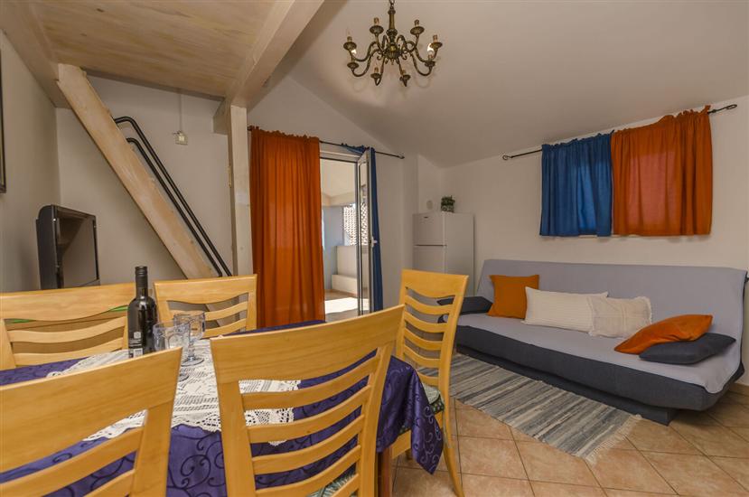 Apartment A4, for 3 persons