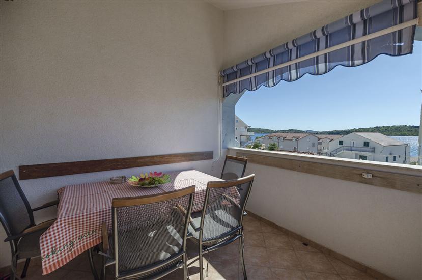 Apartment A4, for 3 persons