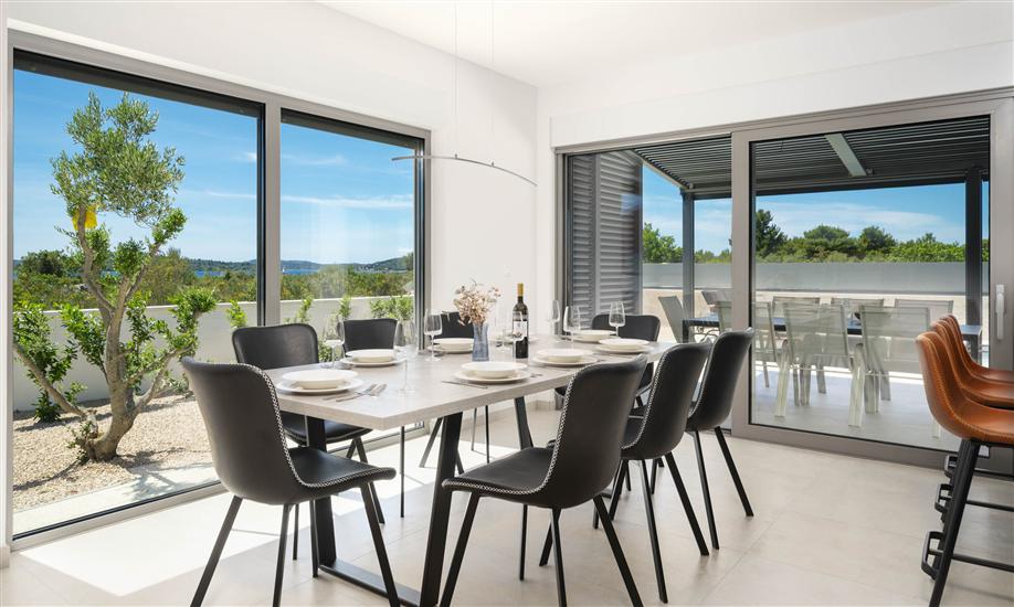 House K1, for 11 persons