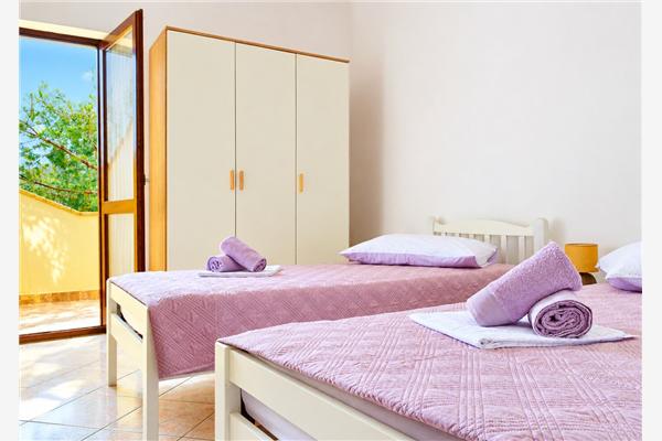 Apartment A1, for 8 persons