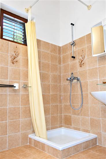 Apartment A1, for 8 persons