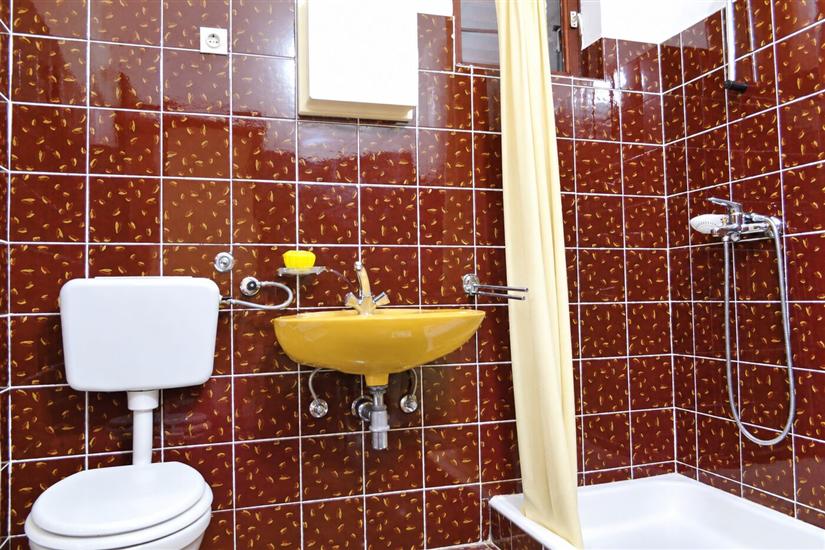 Apartment A1, for 8 persons