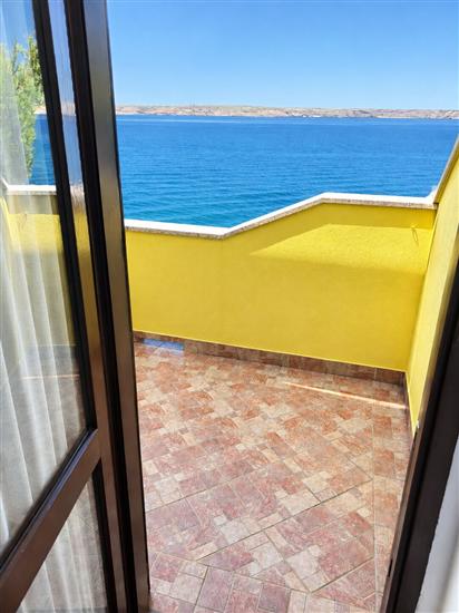 Apartment A1, for 8 persons