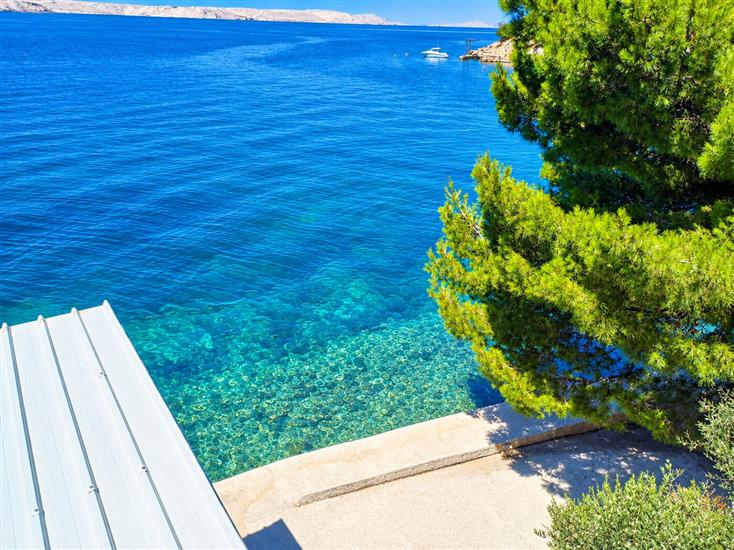 Apartment A1, for 8 persons