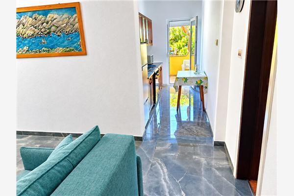 Apartment A1, for 8 persons