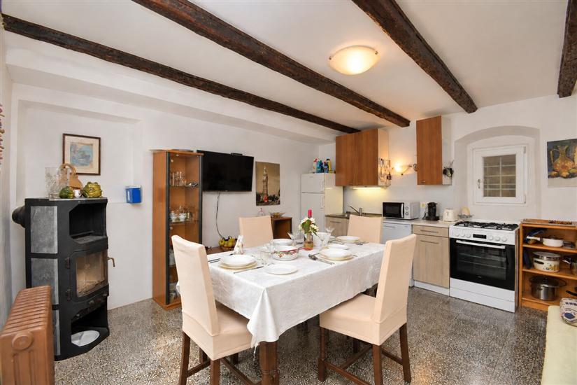 Apartment A1, for 5 persons