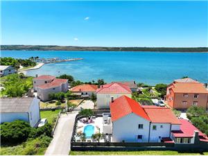 Smještaj uz more Rivijera Zadar,RezervirajFeliksOd 592 €