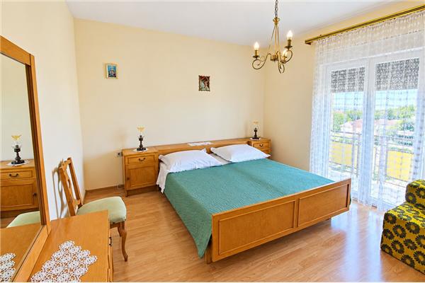 Apartment A1, for 6 persons