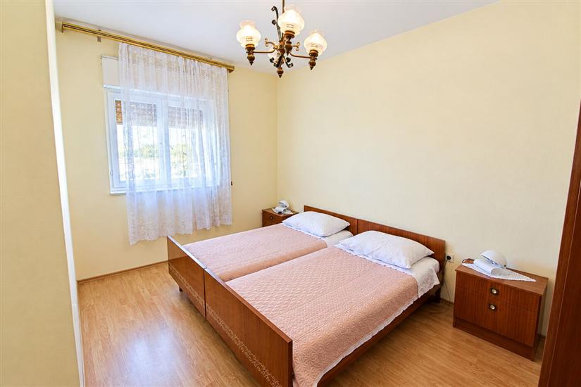 Apartment A1, for 6 persons