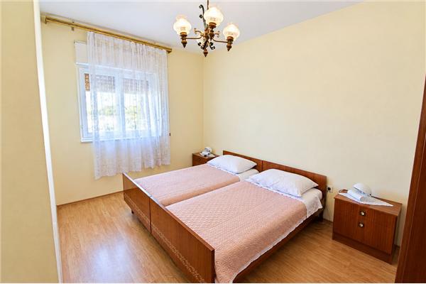 Apartment A1, for 6 persons