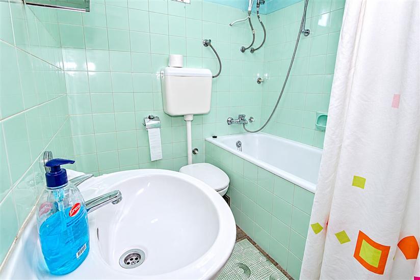 Apartment A1, for 6 persons