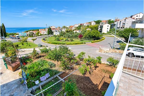 Apartment A1, for 6 persons