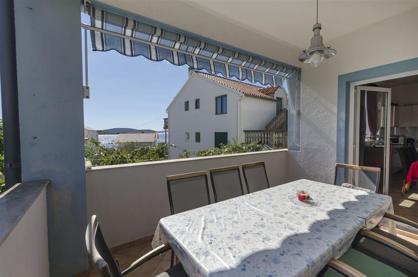 Apartment A2, for 7 persons